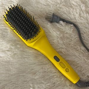 Drybar Brush Crush Heated Straightening Brush